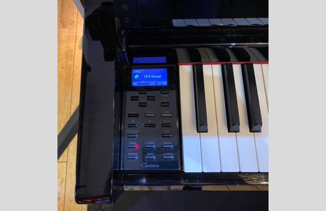 Used Yamaha CLP585 Polished Ebony Digital Piano Complete Package - Image 4